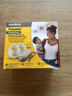 Medela Hands-Free Freestyle: nieuw nog in verpakking, Kinderen en Baby's, Babyvoeding en Toebehoren, Ophalen of Verzenden, Nieuw