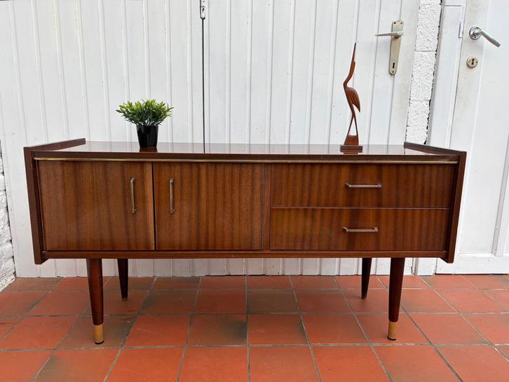 Petite enfilade/meuble bas style scandinave vintage, Maison & Meubles, Armoires | Dressoirs, Utilisé, Métal, Enlèvement