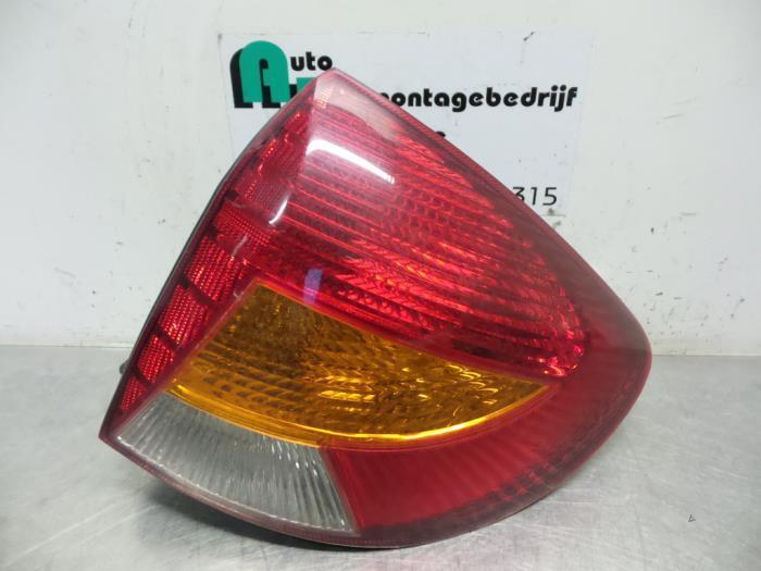 Achterlicht rechts van een Kia Rio (Rio 00-), Auto-onderdelen, Verlichting, Kia, Gebruikt, Ophalen of Verzenden