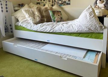 bed + extra uitschuifbaar bed