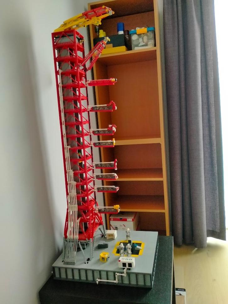 NASA Saturn-V Launch Tower + Crawler Transporter, Kinderen en Baby's, Speelgoed | Duplo en Lego, Zo goed als nieuw, Lego, Complete set