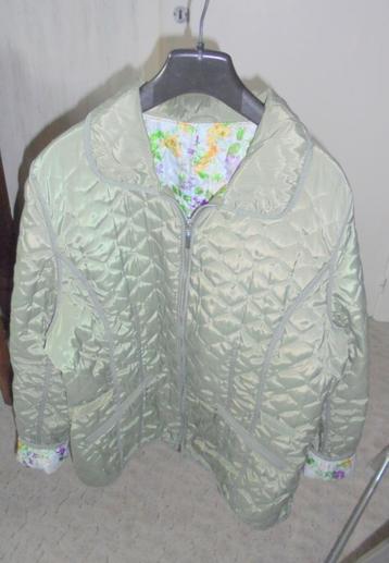 1 ANORAK d été coloris vert -doublé T.42/44 - IMPECCABLE beschikbaar voor biedingen