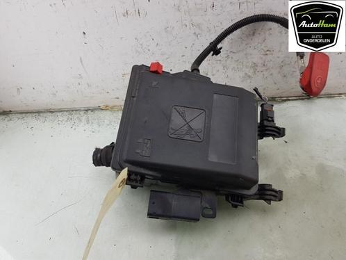 ZEKERINGKAST Fiat Doblo Cargo (01-2022/-) (|9804848580|), Auto-onderdelen, Elektronica en Kabels, Fiat, Gebruikt