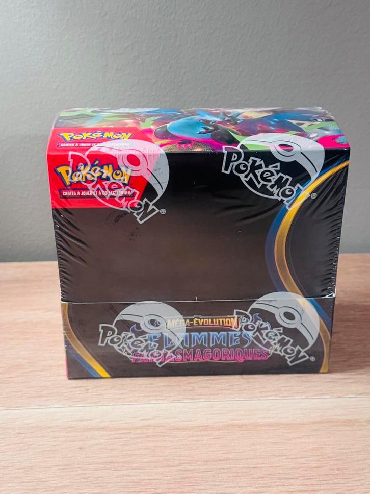 NEUVE - Display Pokémon Flammes Fantasmagoriques ME02, Hobby en Vrije tijd, Verzamelkaartspellen | Pokémon, Nieuw, Boosterbox