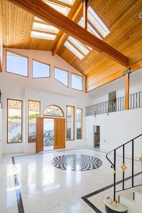 Prachtige villa met panoramisch uitzicht in Paraiso Alto, Immo, Buitenland, Spanje, Woonhuis, Overige