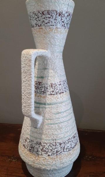 Vintage vaas West-Duitsland witte kleur beschikbaar voor biedingen