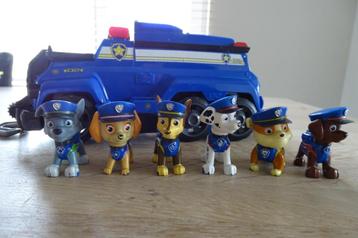 Paw Patrol politievoertuig met 6 pups