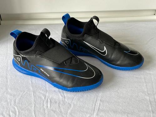 Zwarte zaalvoetbalschoenen NIKE Mercurial Vapor maat 38,5, Sport en Fitness, Voetbal, Zo goed als nieuw, Schoenen, Ophalen