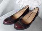 CLARKS pump hoge blokhak - bruin/bordeaux - NIEUW - 10 euro, Vêtements | Femmes, Chaussures, Neuf, Enlèvement ou Envoi, Chaussures à haut talons