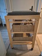 Luiertafel met 2 rieten manden en kussen, Ophalen, Gebruikt