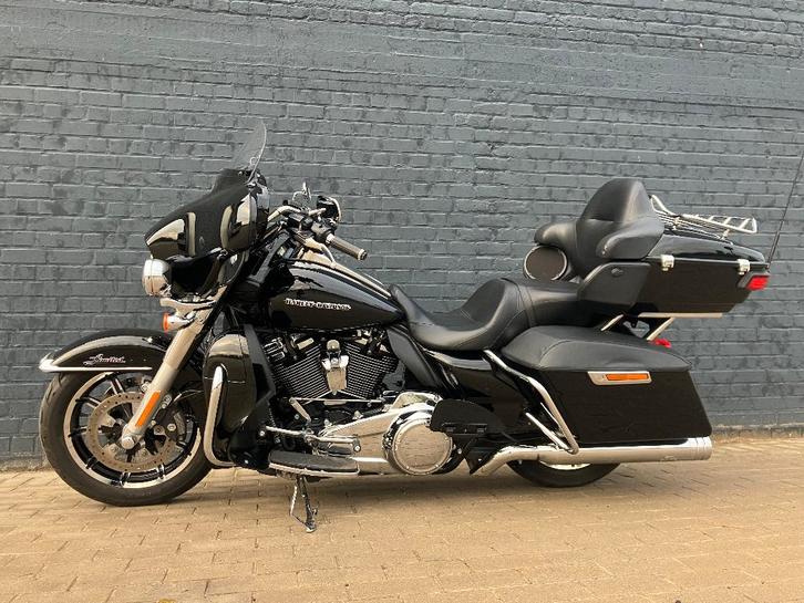 Electra glide limited met jekill and hyde uitlaat, Motoren, Motoren | Harley-Davidson, Bedrijf, Toermotor, meer dan 35 kW, 2 cilinders
