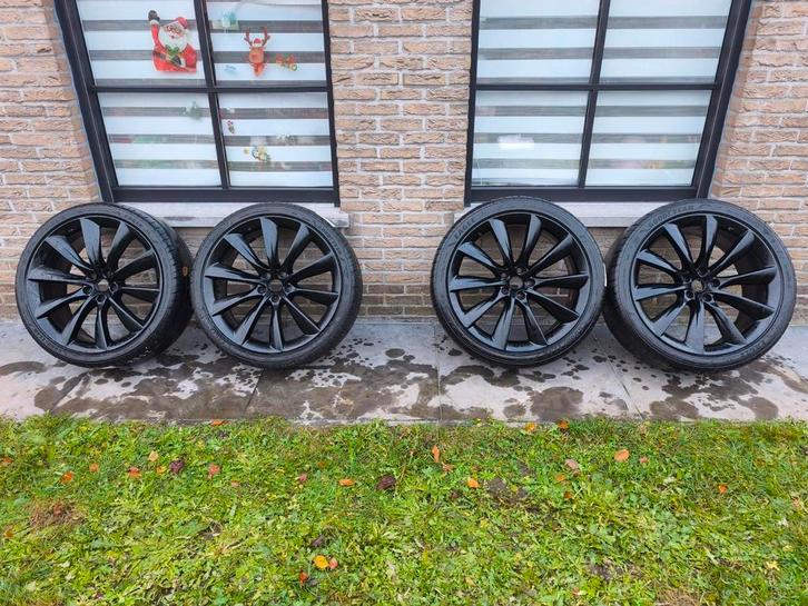 Tesla Model X - 22inch Onyx zomerset - breedset, Auto-onderdelen, Banden en Velgen, Banden en Velgen, Zomerbanden, Personenwagen