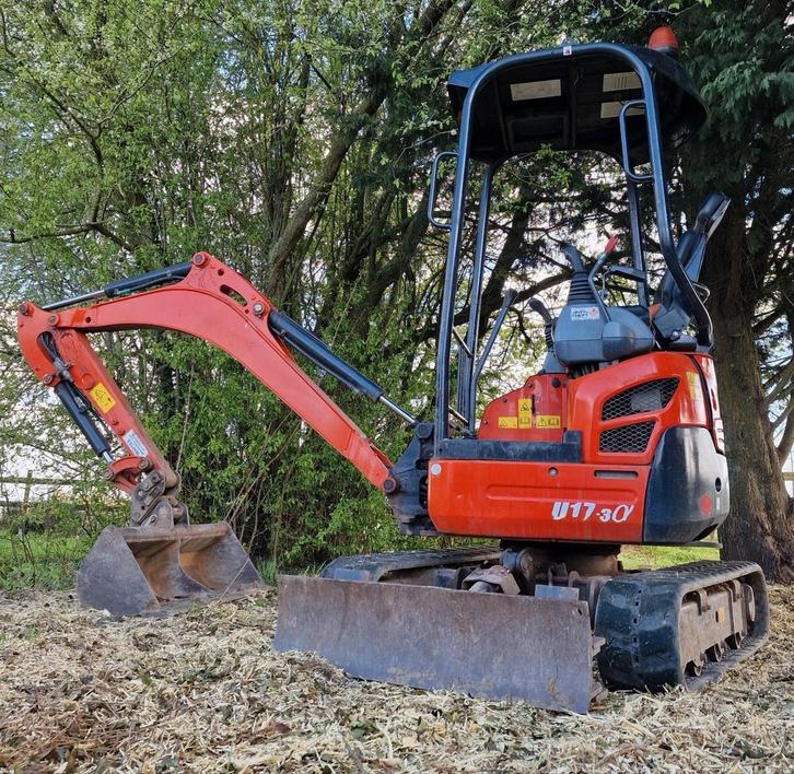 Location minipelle 1t7 kubota u17-3, Zakelijke goederen, Machines en Bouw | Kranen en Graafmachines, Ophalen
