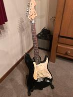 Elektrische gitaar squier strat Fender + versterker, Muziek en Instrumenten, Snaarinstrumenten | Gitaren | Elektrisch, Ophalen