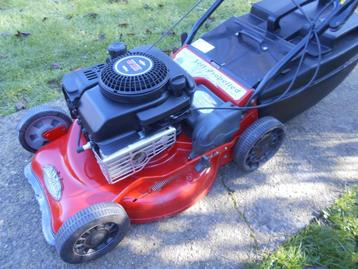 Tondeuse Auto-tractée ROVER comme neuve disponible aux enchères