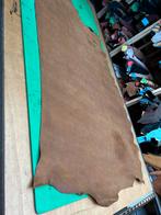 2 cognac patina-vintage halve huiden 1.5mm dik soepel A-2/3, Hobby en Vrije tijd, Ophalen of Verzenden, Zo goed als nieuw