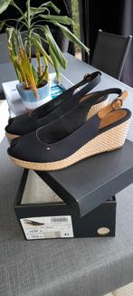 Blauwe sandalen Tommy Hilfiger maat 41, Ophalen, Tommy hilfiger, Blauw, Nieuw