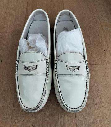 Tod's dames schoenen maat 38 1/2 beschikbaar voor biedingen