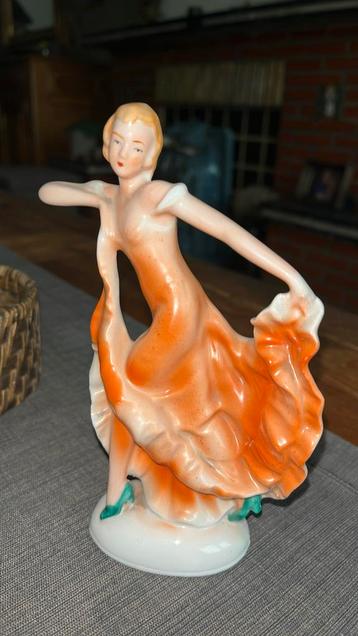 Art deco beschikbaar voor biedingen