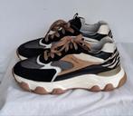 HOGAN. (NOUVEAU 450€), Enlèvement ou Envoi