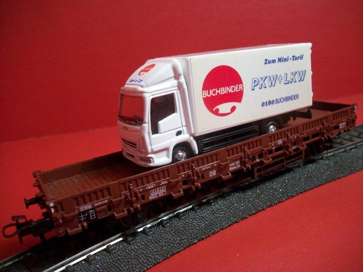 MÄRKLIN-TRIX - Witte platformwagen en vrachtwagen Iveco, Hobby en Vrije tijd, Modeltreinen | H0, Zo goed als nieuw, Wagon, Gelijkstroom