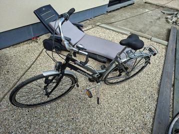Damesfiets te koop beschikbaar voor biedingen