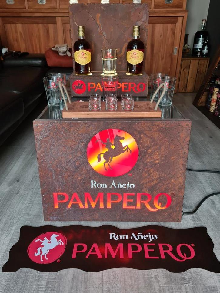 Pampero rum collector set, Verzamelen, Merken en Reclamevoorwerpen, Zo goed als nieuw, Ophalen