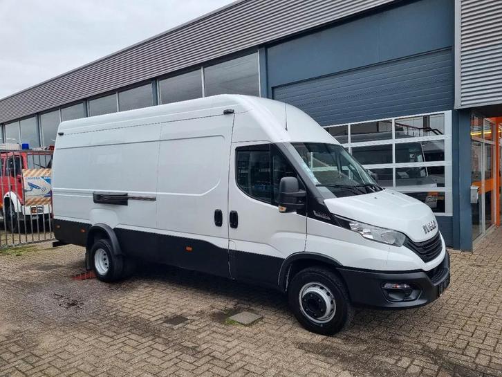 Iveco Daily 70C18 3.0D L4H3 Hi-Matic Euro 6 GVW 7000 kg, Auto's, Bestelwagens en Lichte vracht, Bedrijf, Te koop, ABS, Achteruitrijcamera