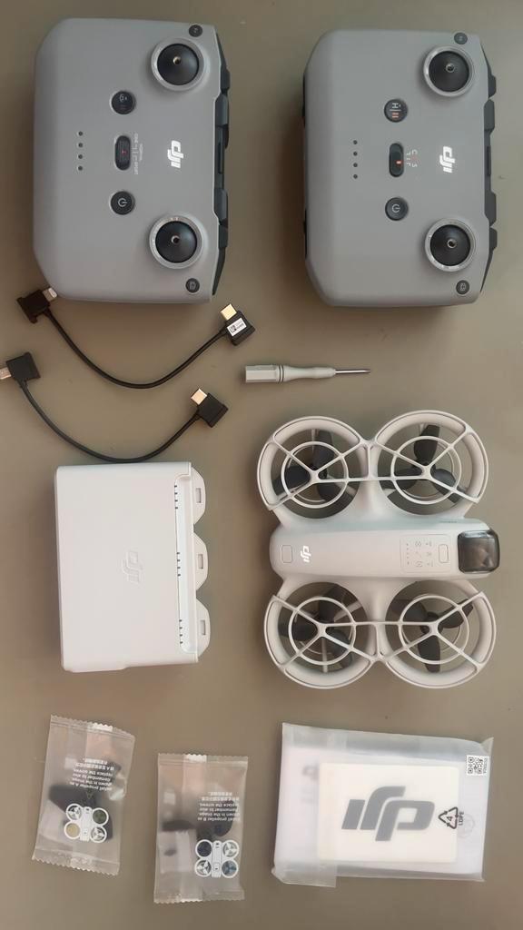 Dji Neo, Audio, Tv en Foto, Drones, Zo goed als nieuw, Drone met camera, Ophalen of Verzenden