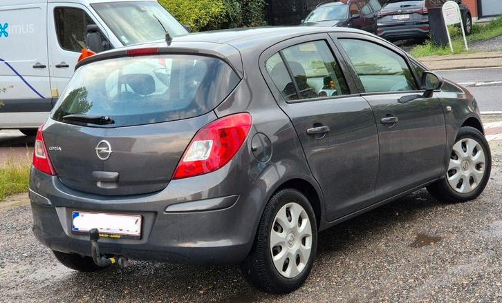 Opel corsa 12benz 49.000km 1prop clima 3500€, Autos, Opel, Particulier, Corsa, Essence, Euro 5, Berline, 5 portes, Boîte manuelle