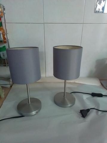 2 ikea tafellampen disponible aux enchères
