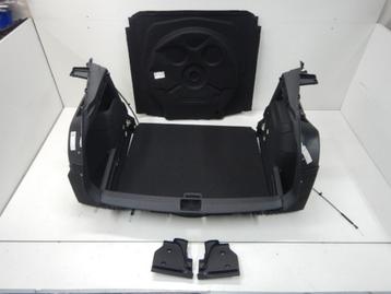 VW Tiguan 571 Achterklep Bekleding + instap + Laadvloer 5718 beschikbaar voor biedingen