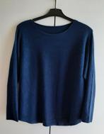 Te koop: Mooie donker blauwe trui, één maat, Enlèvement ou Envoi, Comme neuf, Bleu