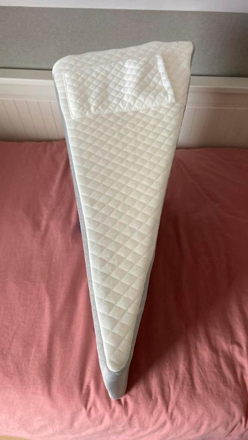 Wigkussen (reflux, snurken), Huis en Inrichting, Woonaccessoires | Kussens, Zo goed als nieuw, Ophalen