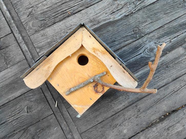 Charmant nichoir pour mésanges et moineaux, Tuin en Terras, Vogelhuisjes en Vogelbaden, Gebruikt, Ophalen