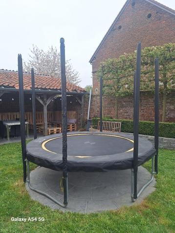 Berg trampoline, Enlèvement, Utilisé