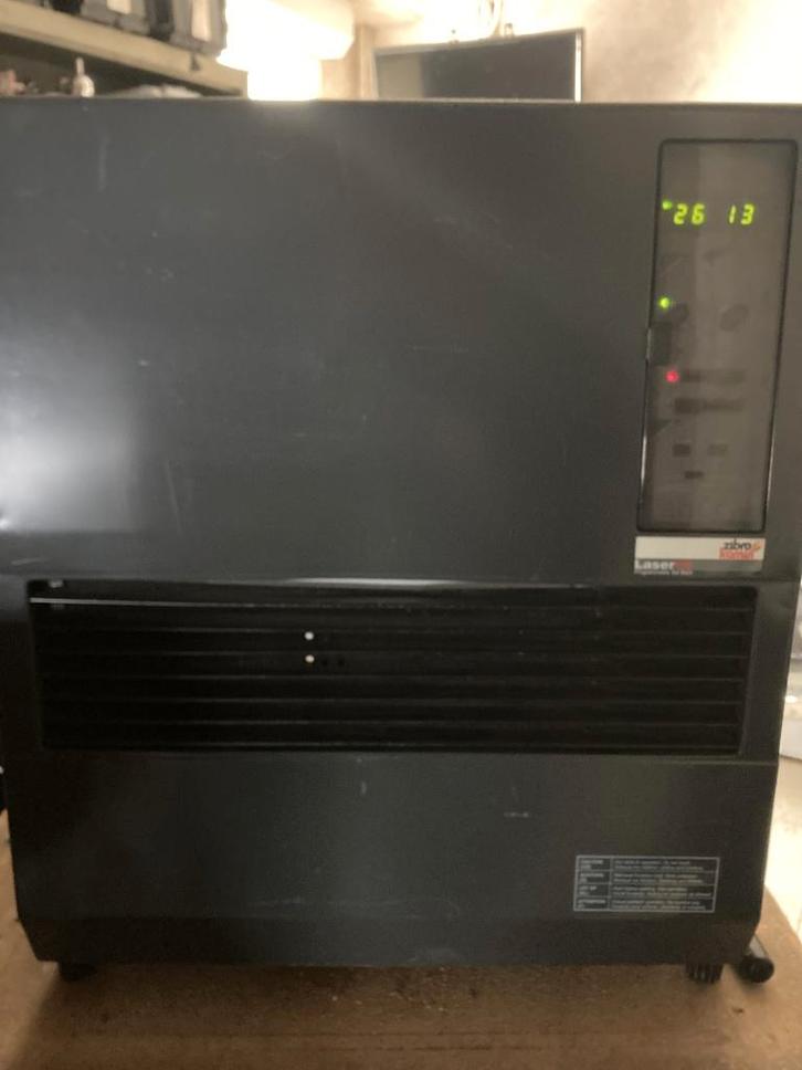 Poêle à Pétrole ZIBRO avec évacuation, laser56, Maison & Meubles, Poêles, Autres carburants, Enlèvement