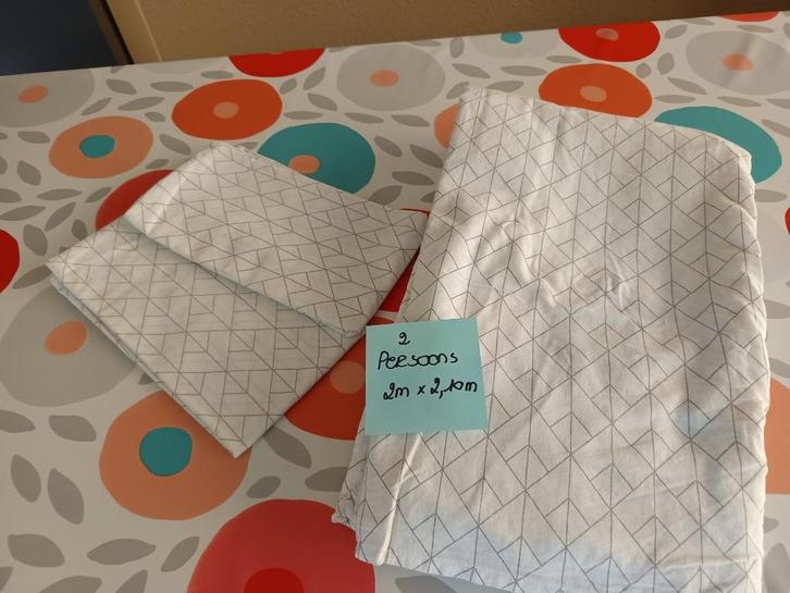 Beddengoed 2pers (set 2), Huis en Inrichting, Slaapkamer | Beddengoed, Zo goed als nieuw, Dekbedovertrek, Tweepersoons, Wit, Ophalen