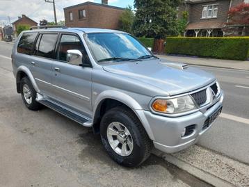 MITSUBISHI PAJERO SP K90, Autos, Mitsubishi, Argent ou Gris, Achat, Boîte manuelle, 5 portes