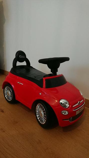 Voiture enfant fiat 500 rouge  disponible aux enchères