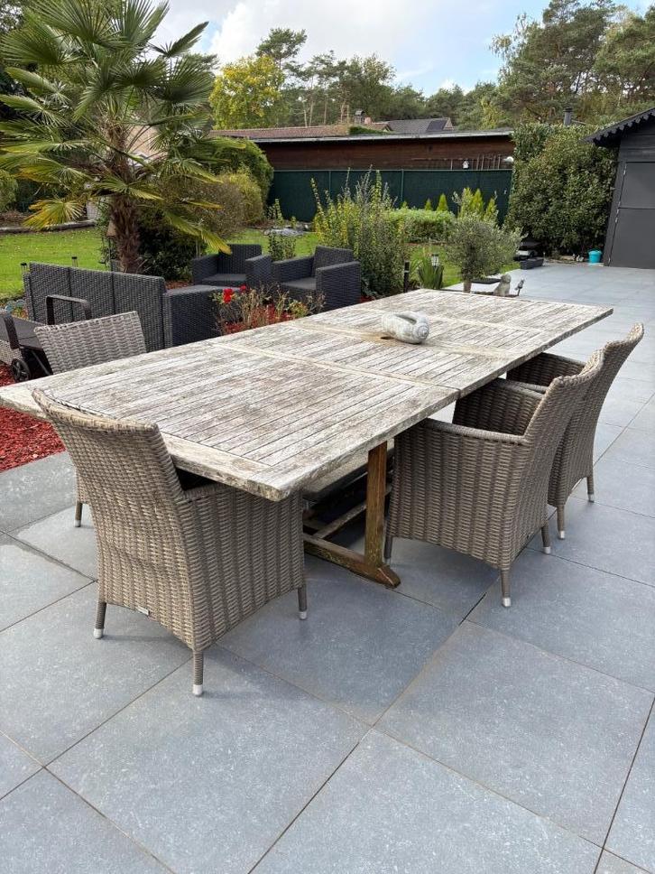 Tuinset - Gratis, Tuin en Terras, Tuinsets en Loungesets, Gebruikt, Tuinset, Hout, Meer dan 8 zitplaatsen, Eettafel, Stoel, Ophalen