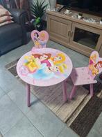 Table ronde rose et chaises DISNEY., Enlèvement, Utilisé, Table(s) et Chaise(s)