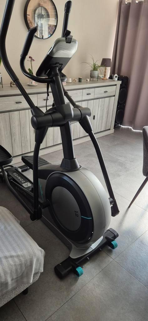 Domyos Crosstrainer met Bluetooth, Sport en Fitness, Fitnessapparatuur, Zo goed als nieuw, Crosstrainer, Ophalen