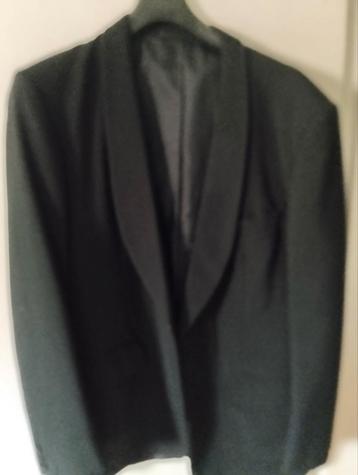 Zwarte elegante dames blazer  beschikbaar voor biedingen