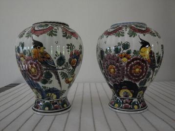 Vase DELFT polychrome peint à la main (haut 15.5 cm)