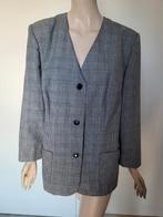 Grijze blazer met schoudervullingen maat 44, Kleding | Dames, Jasjes, Kostuums en Pakken, Ophalen of Verzenden, Zo goed als nieuw