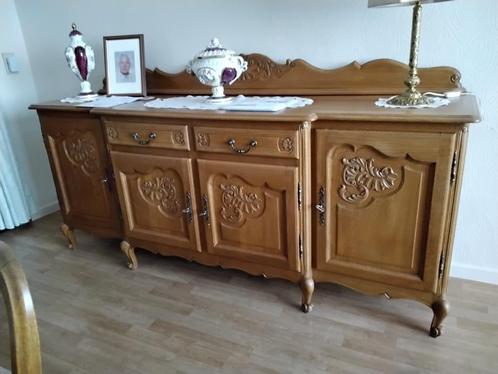 Complete 10 delige (oude) eetkamer in notelaar  (izgst), Huis en Inrichting, Complete eetkamers, Zo goed als nieuw, Ophalen
