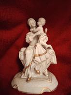 Oude biscuit beeld moeder met kind, Antiek en Kunst, Ophalen of Verzenden