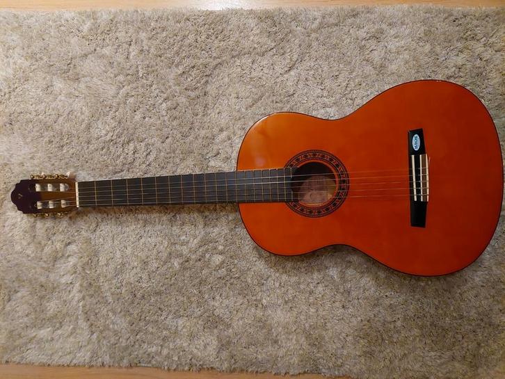 Valencia CG-160, akoestische gitaar voor beginners, Musique & Instruments, Instruments à corde | Guitares | Acoustiques, Utilisé