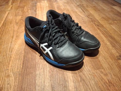 Hockeyschoenen oasics maat 35, Sport en Fitness, Hockey, Zo goed als nieuw, Schoenen, Ophalen of Verzenden